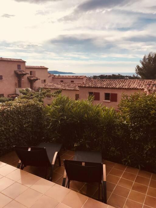 Terrasse De 30M2 Vue Mer Panoramique 1 Chambre Daire Cavalaire-sur-Mer Dış mekan fotoğraf