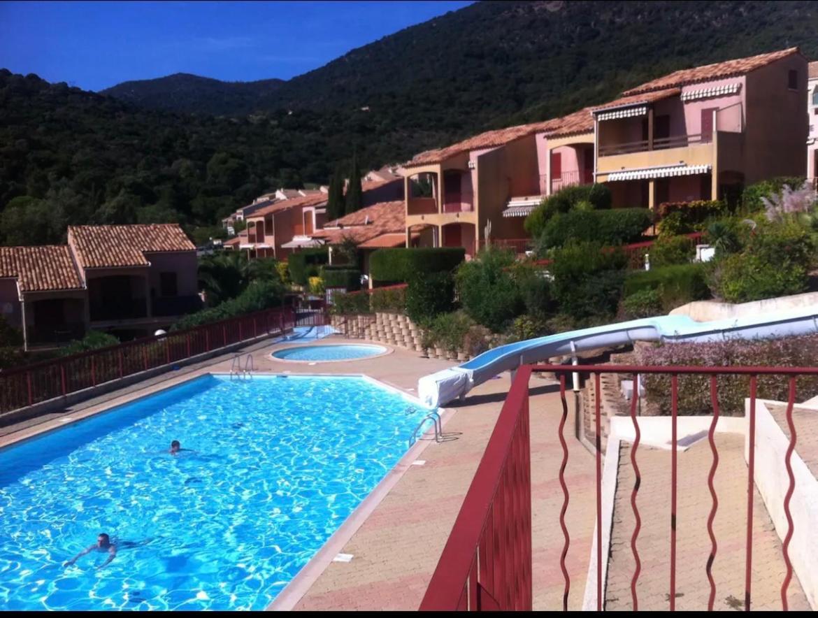 Terrasse De 30M2 Vue Mer Panoramique 1 Chambre Daire Cavalaire-sur-Mer Dış mekan fotoğraf